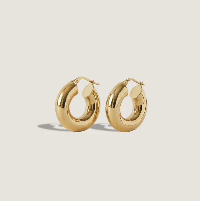 kinn_14k_gold_fine_jewelry_hoop_small_cee76e66-3c6a-41cd-a05c-c5e88e6c2f96.webp