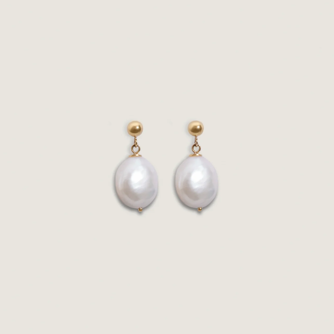 kinn_14k_gold_fine_jewelry_baroque_pearl_drop_1.webp