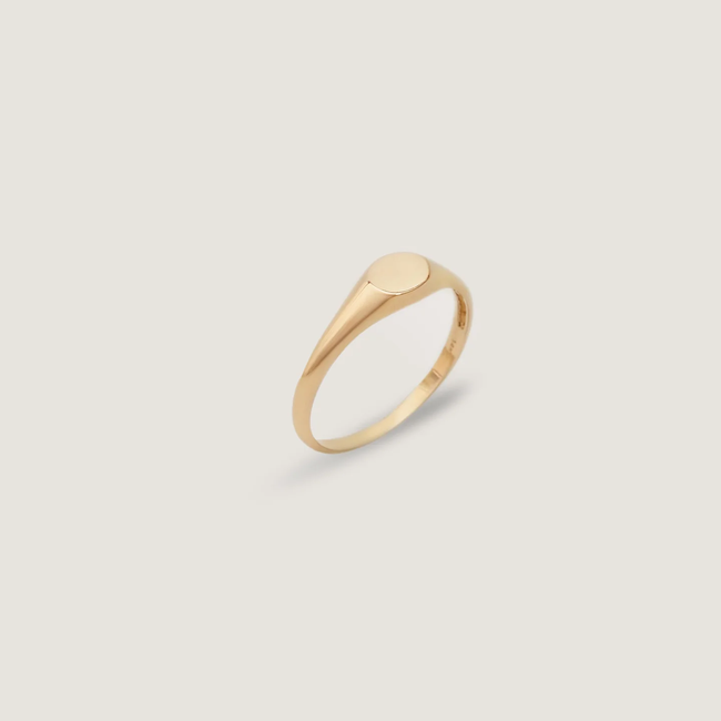 kinn_14k_gold_fine_jewelry_petite_signet_ring_1.webp