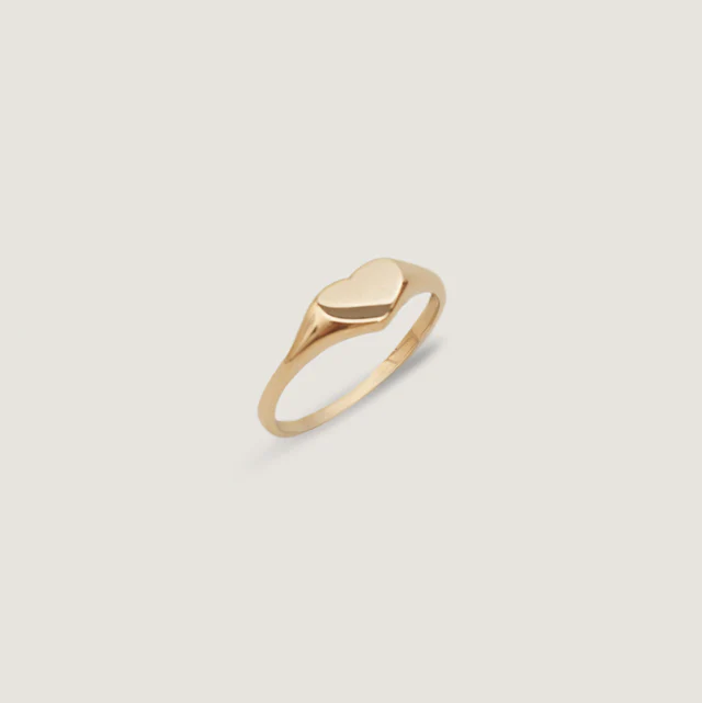 kinn_14k_gold_fine_jewelry_petite_heart_signet_ring_1.webp