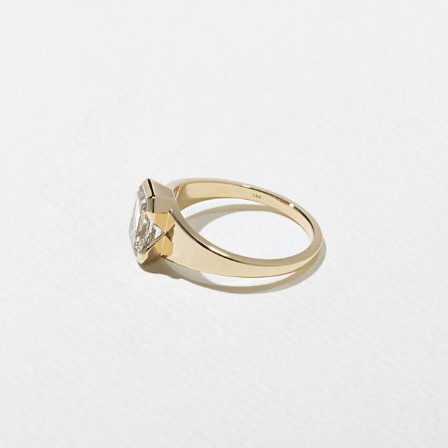 lou-bezel-emerald-14k-yellow-gold_3.jpg