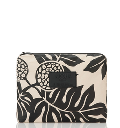 Splash-Proof® Mid Pouch