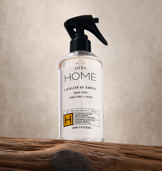 JAFRA Home L’Atelier de Santal Room Spray