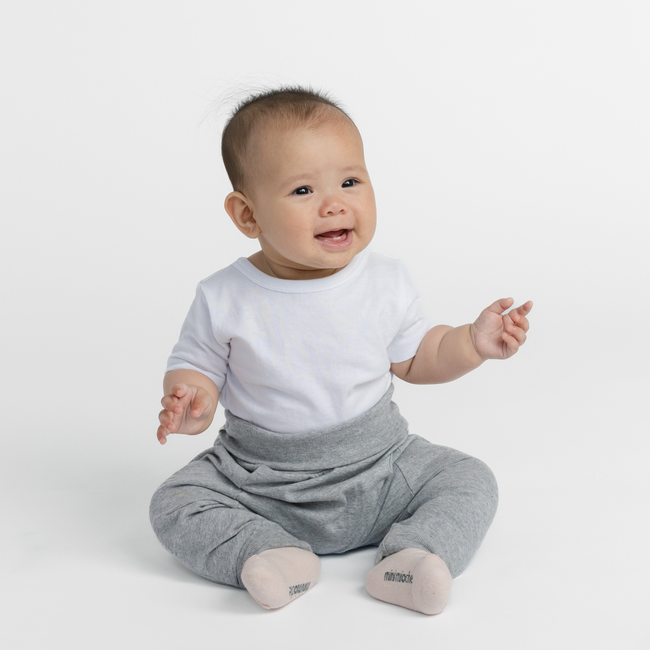 short_sleeve_onesie_baby_white_2.jpeg