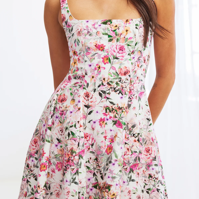valentinawhitecourtneyfloral-086.webp