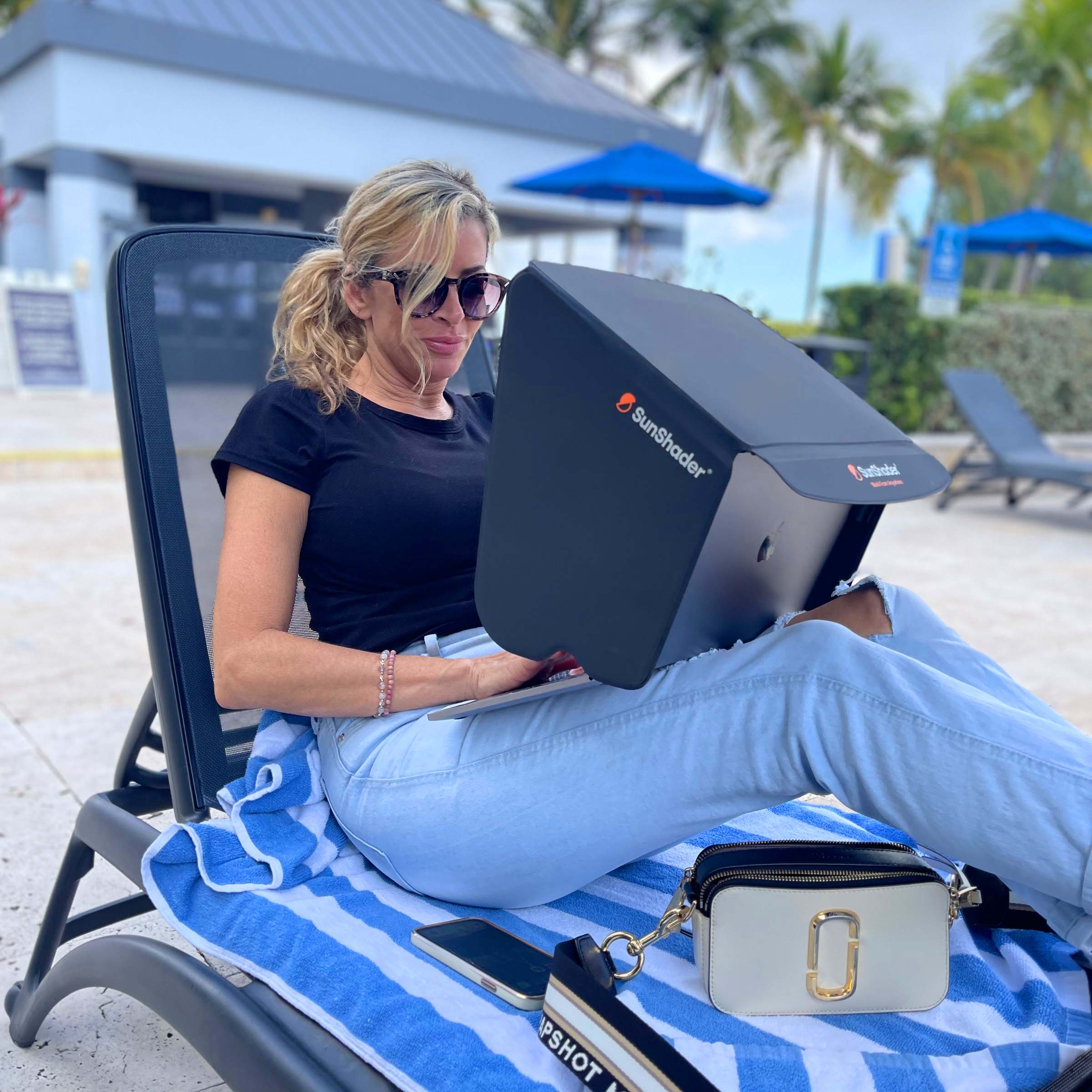 SunShader Pro 5 - Laptop Sun Shade for Working Outside