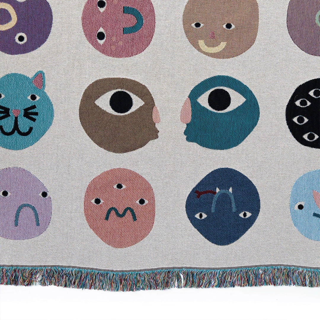Dots Throw