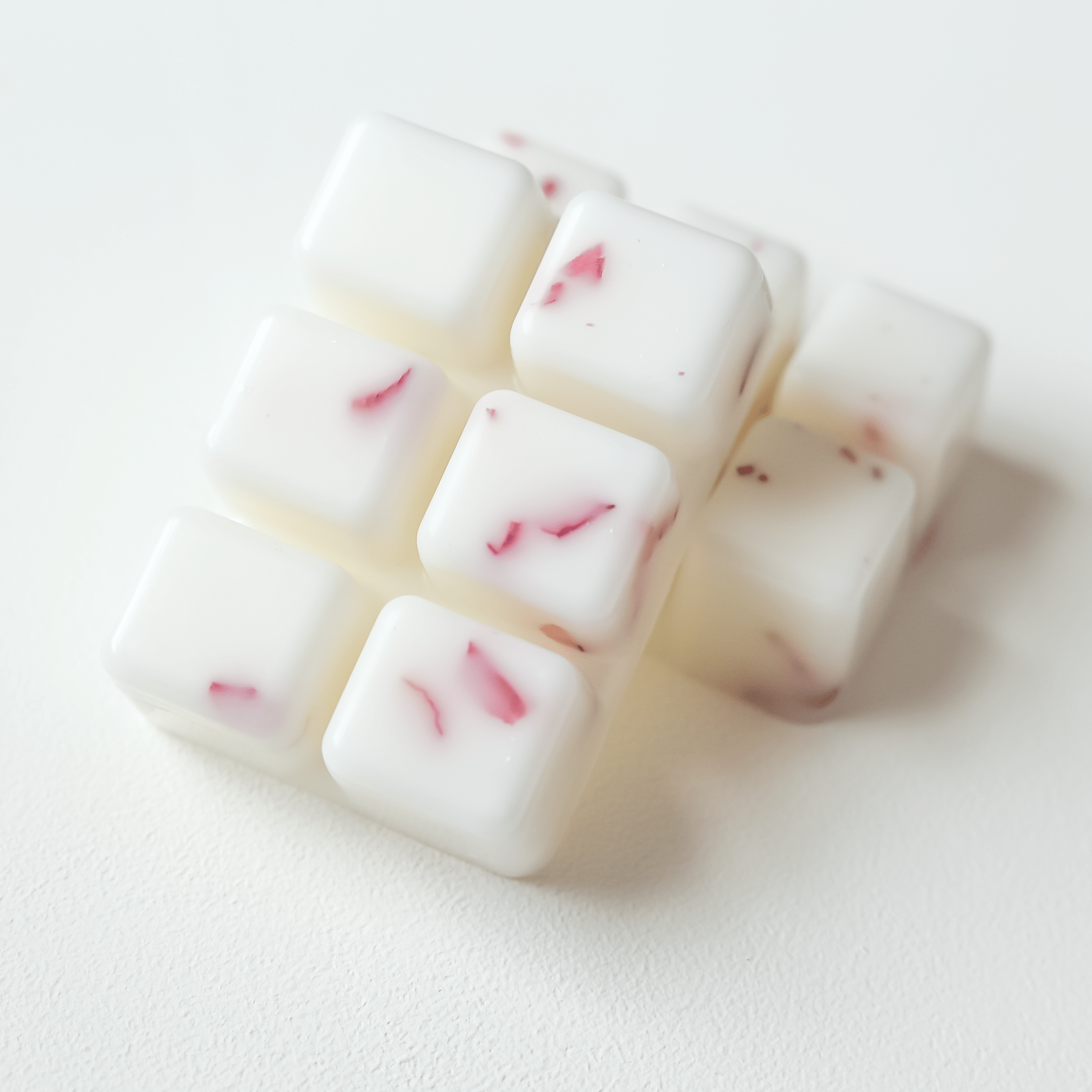 NEW Luxurious Velvet Rose Coconut Wax Melts - Oud, Peppercorn, Blackberry, Rose, Carnation, Myrrh, A