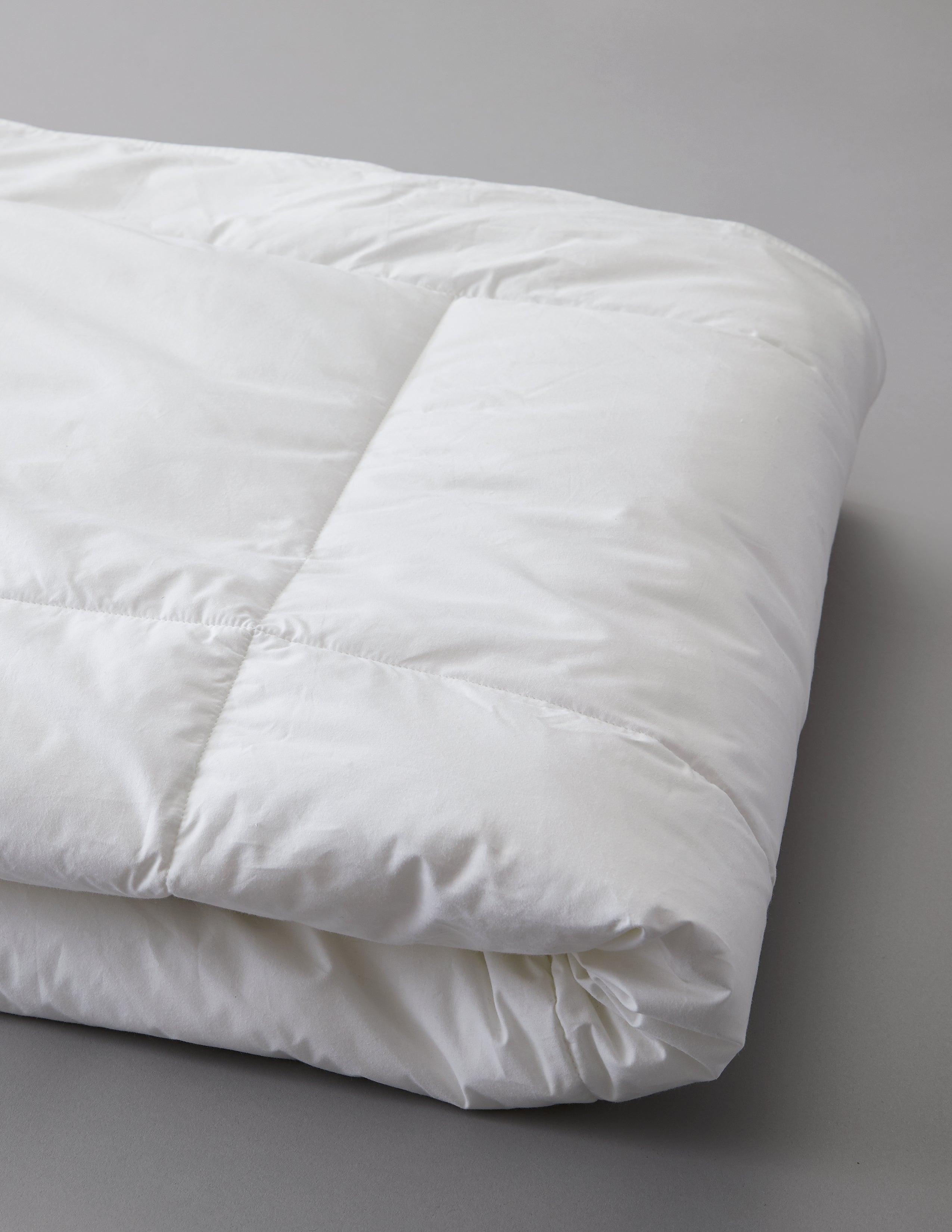 Down Alternative Comforter