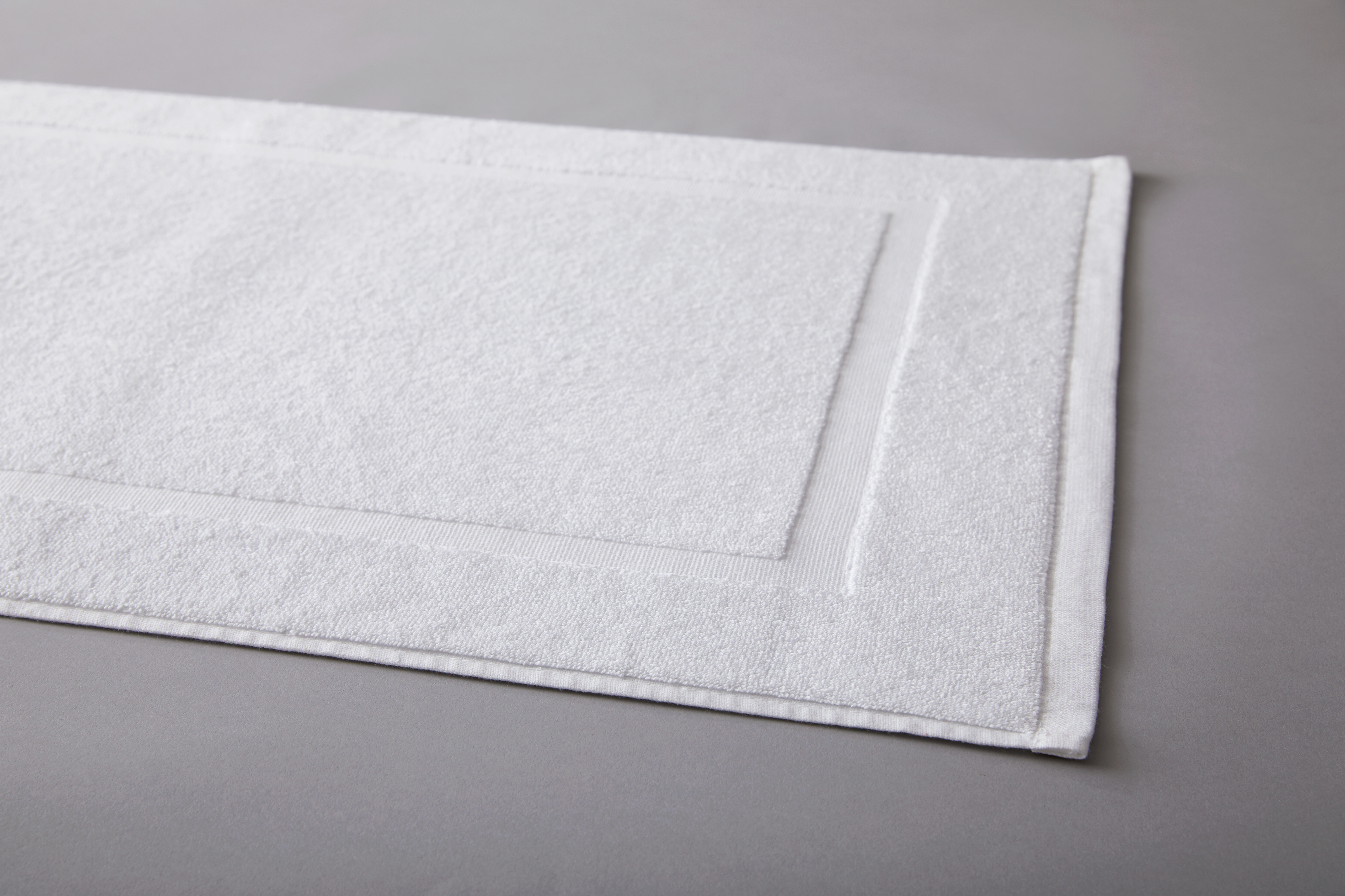 Single Border Bath Mat