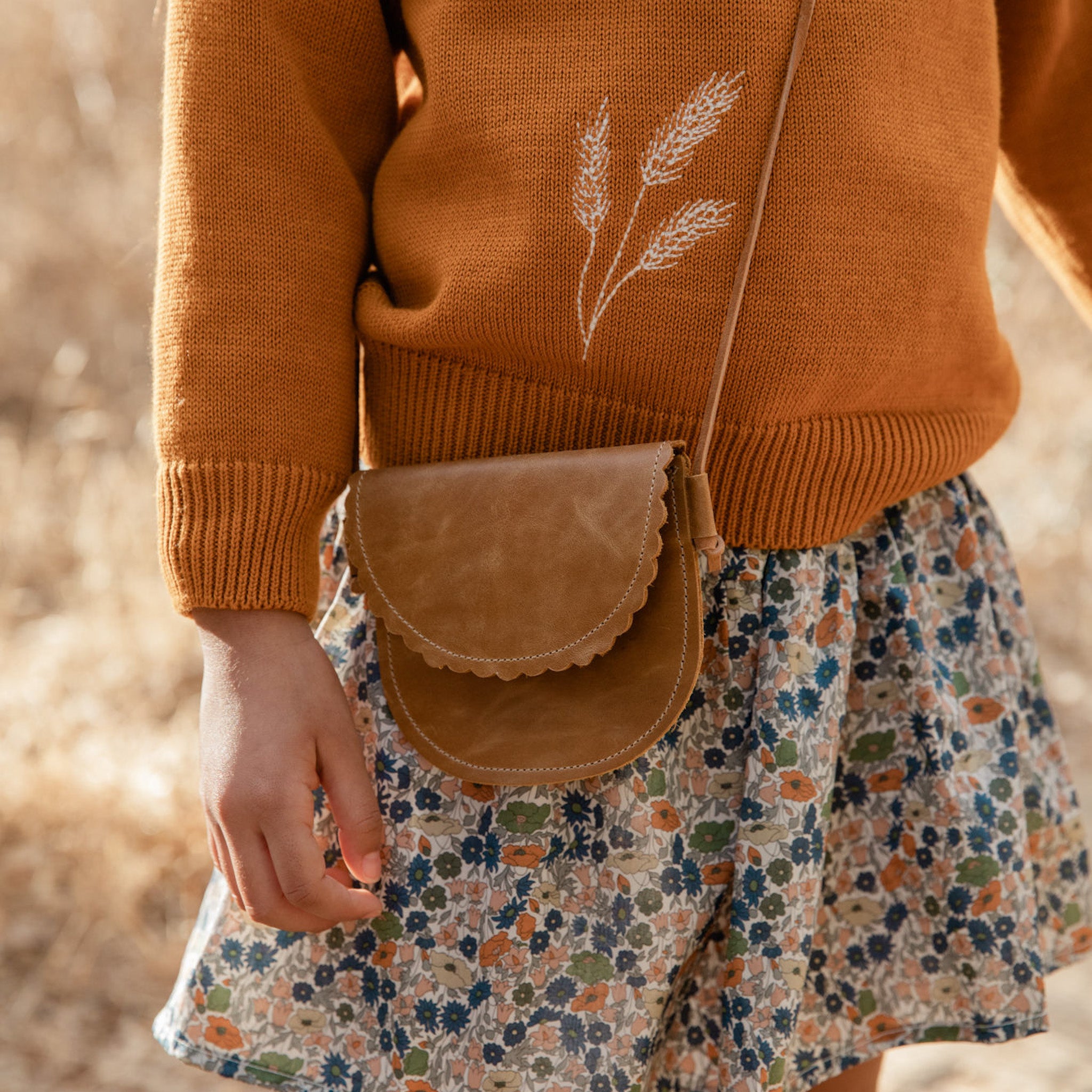 Scalloped Little Kids' Leather Bag in Butterscotch