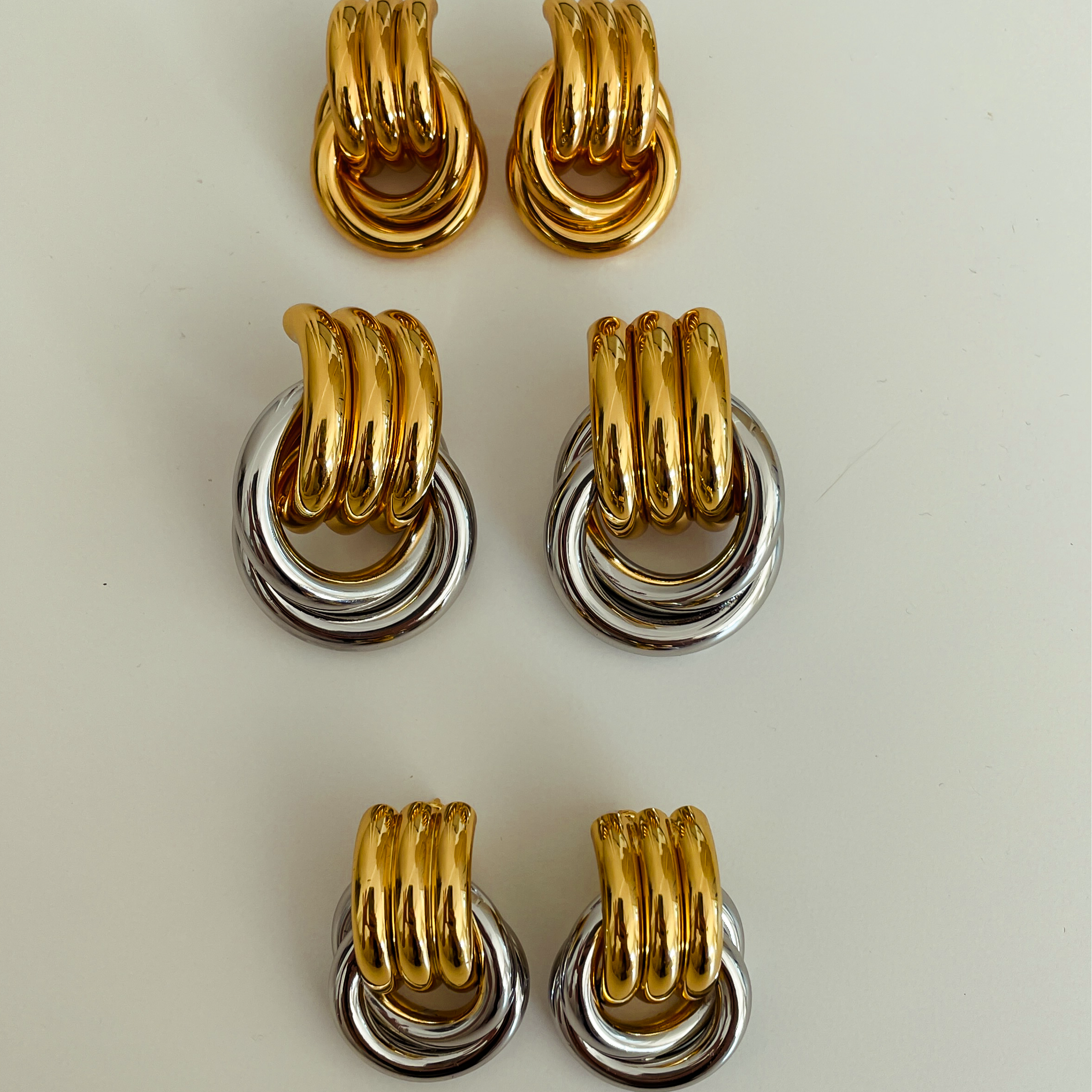 90's Knot Earrings