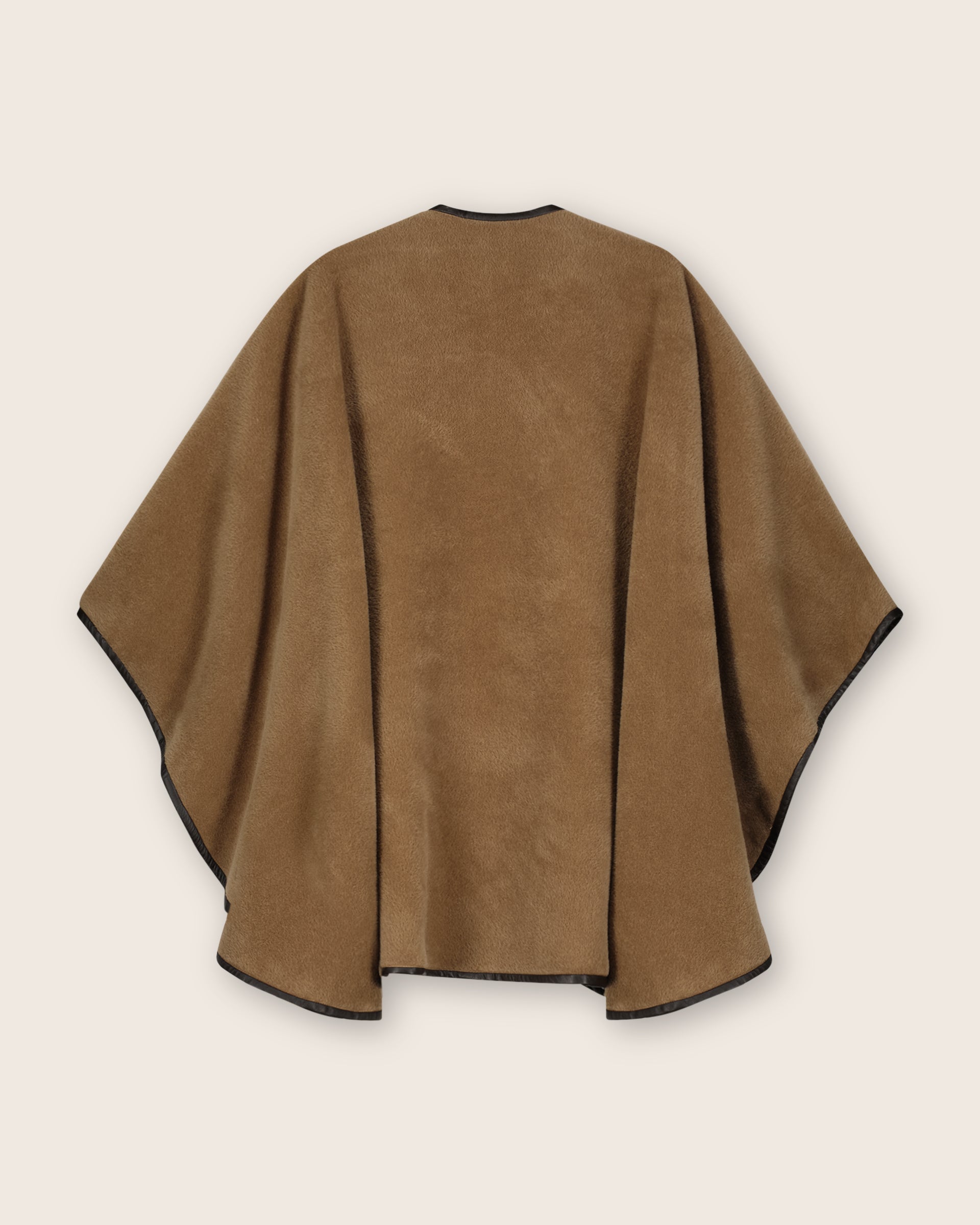 Arequipa Alpaca Cape