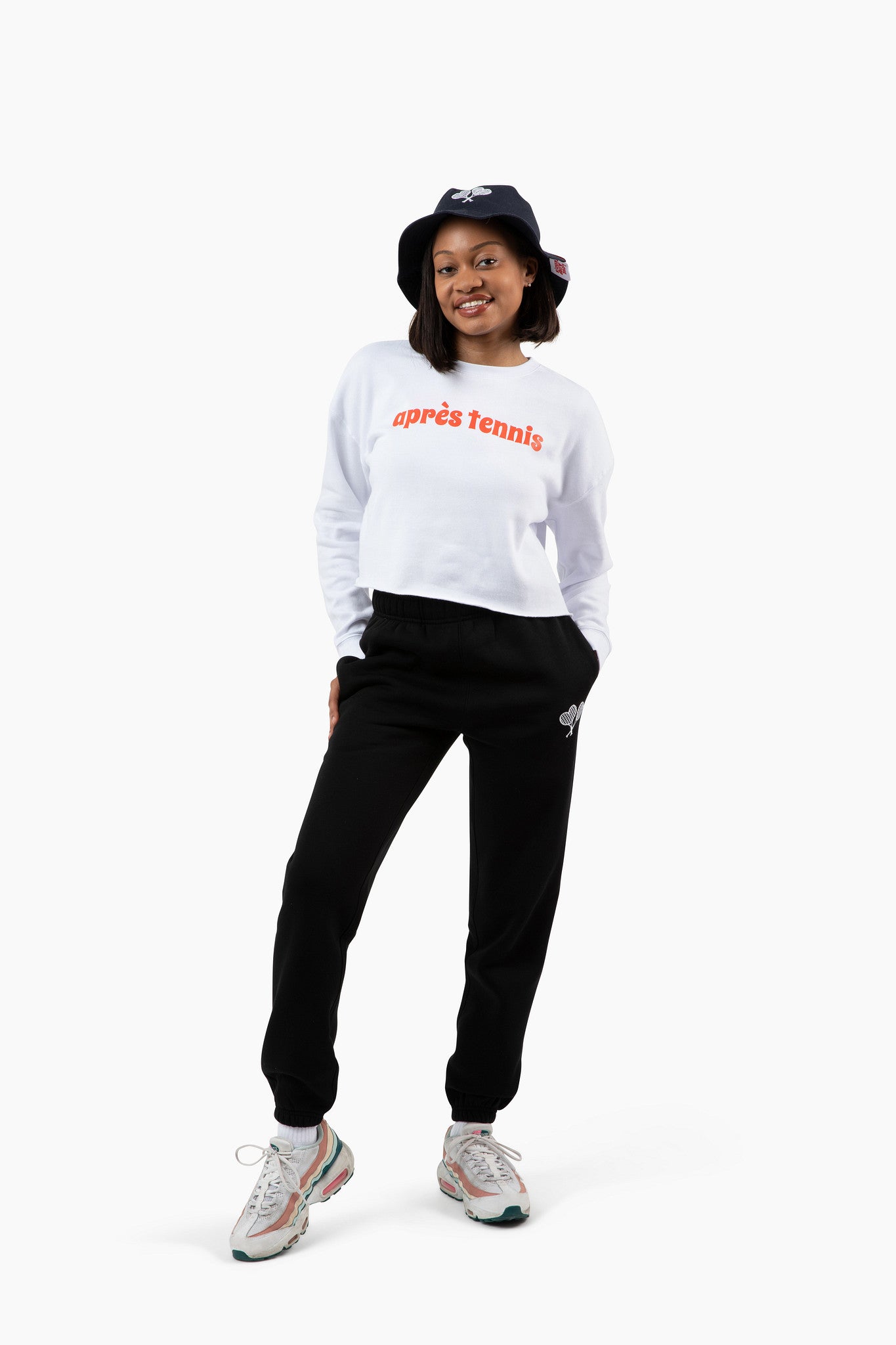 Love All Tennis Après Lightweight Cropped Crew