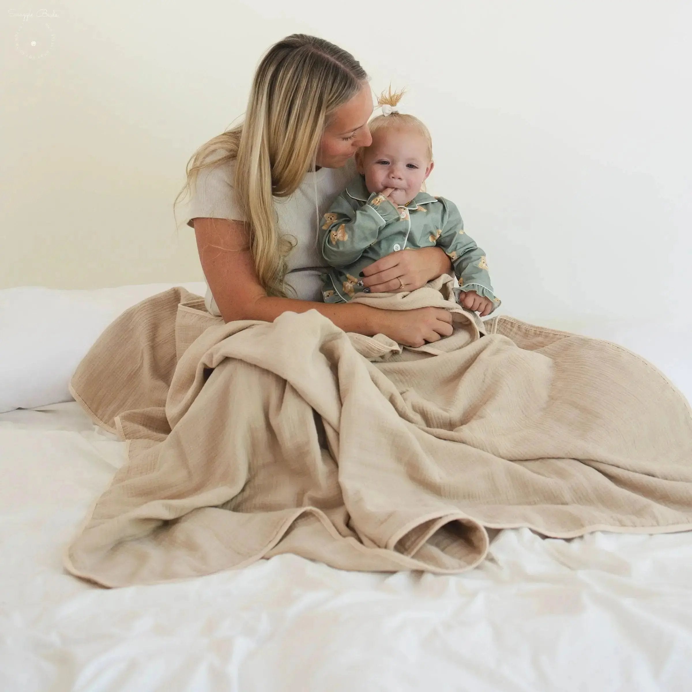 Moonlit Dreams + Light Beige Solid Blanket Bundle