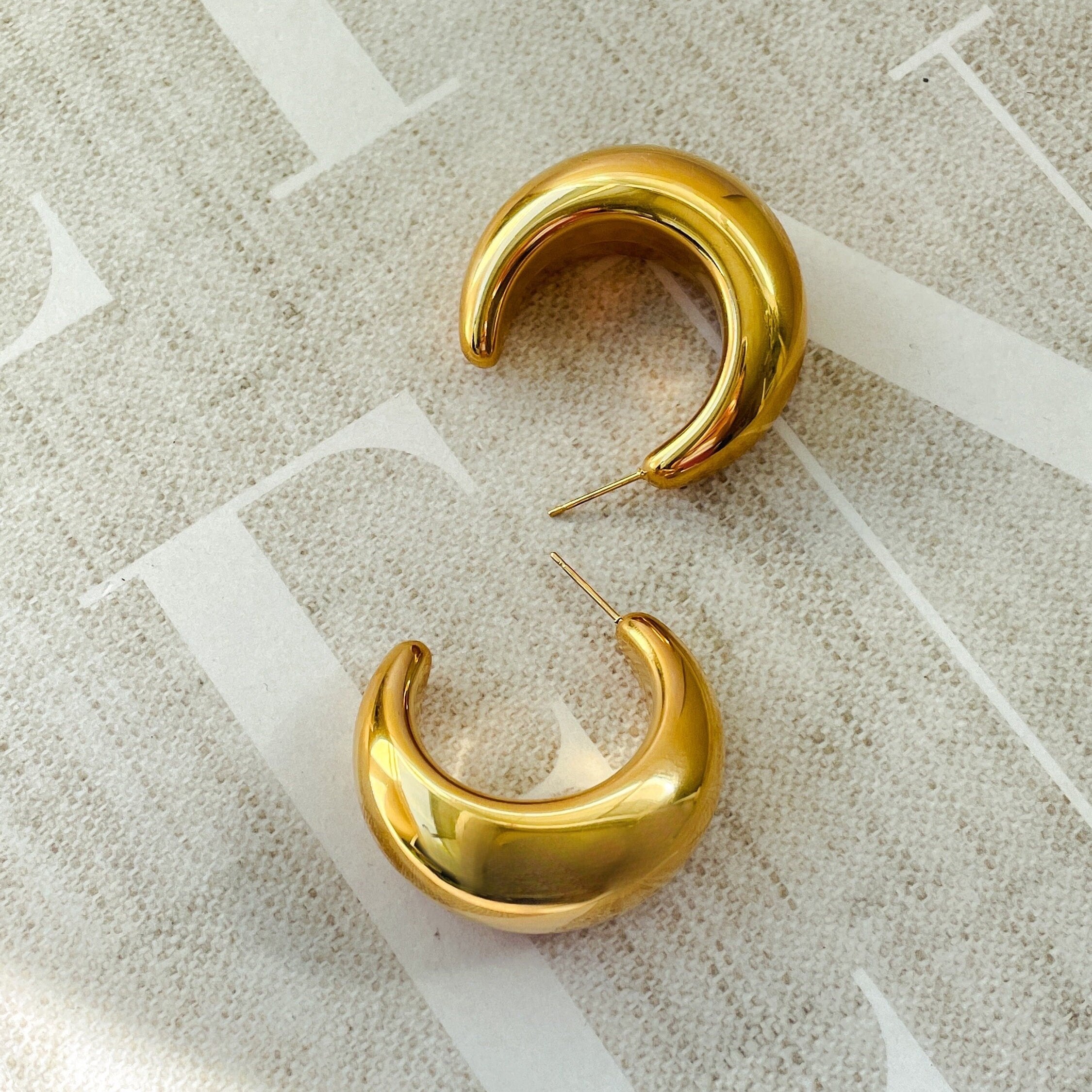 Crescent Hoops