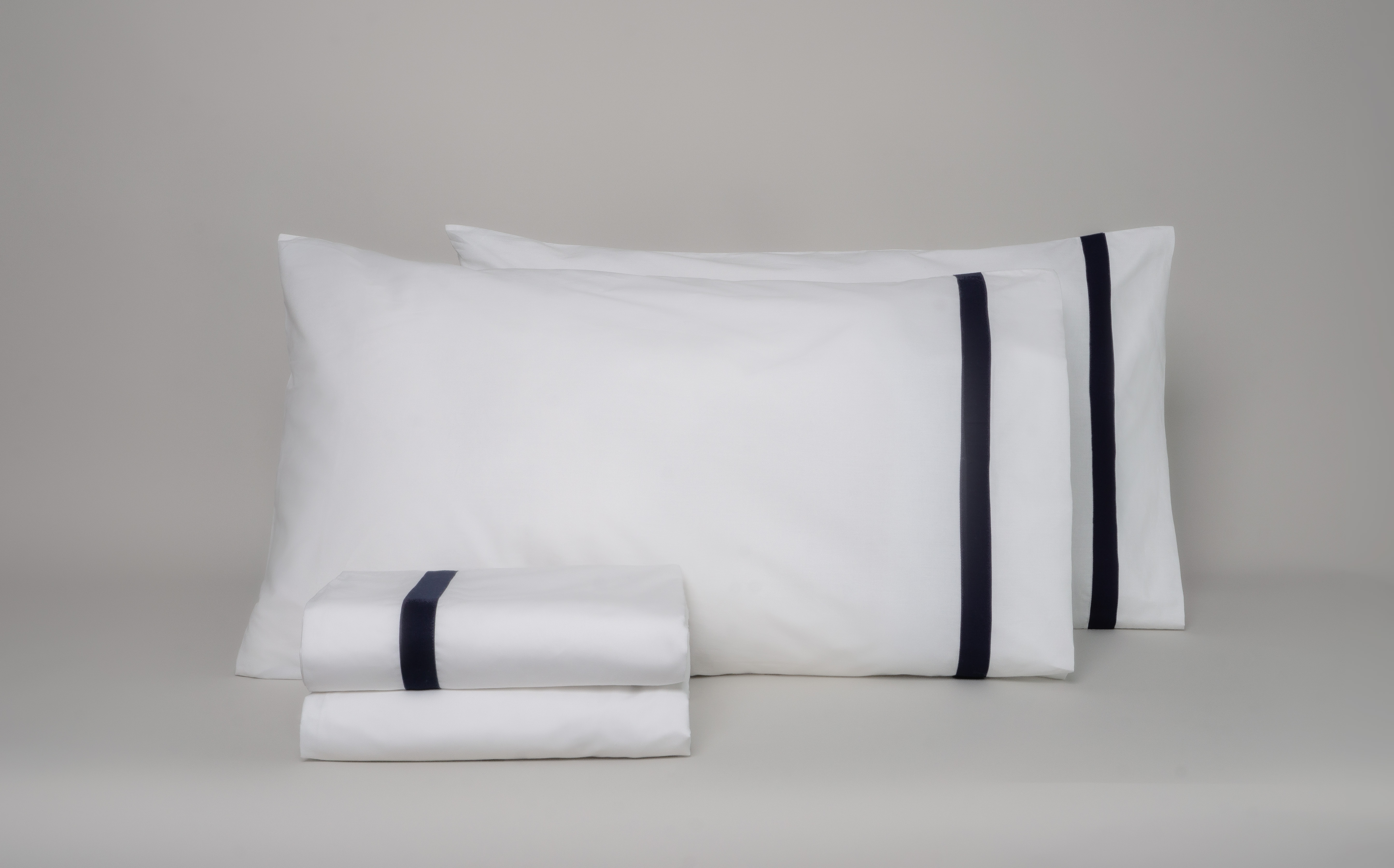 Saatva Banded Percale Sheet Set