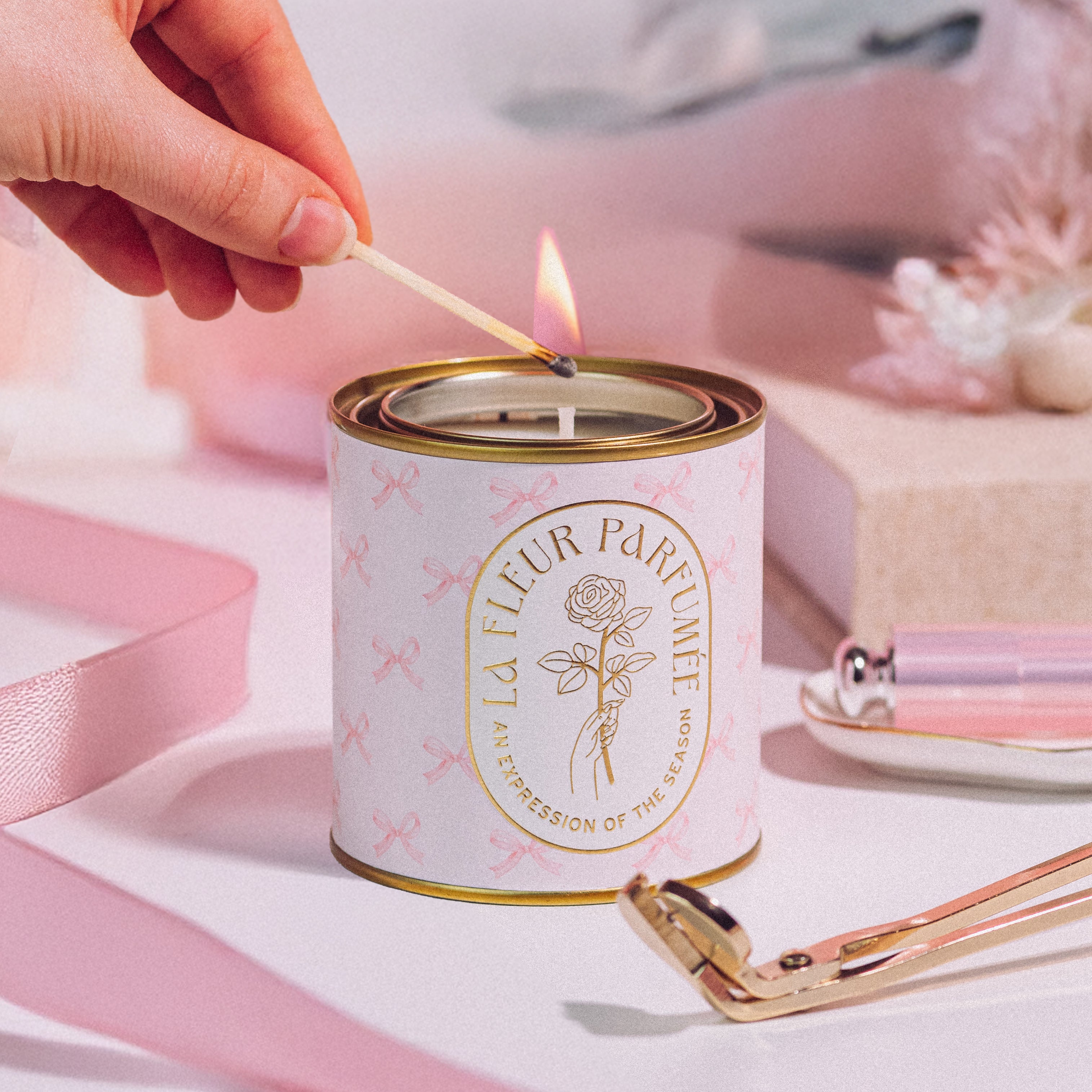 La Fleur Coquette Bow Candle