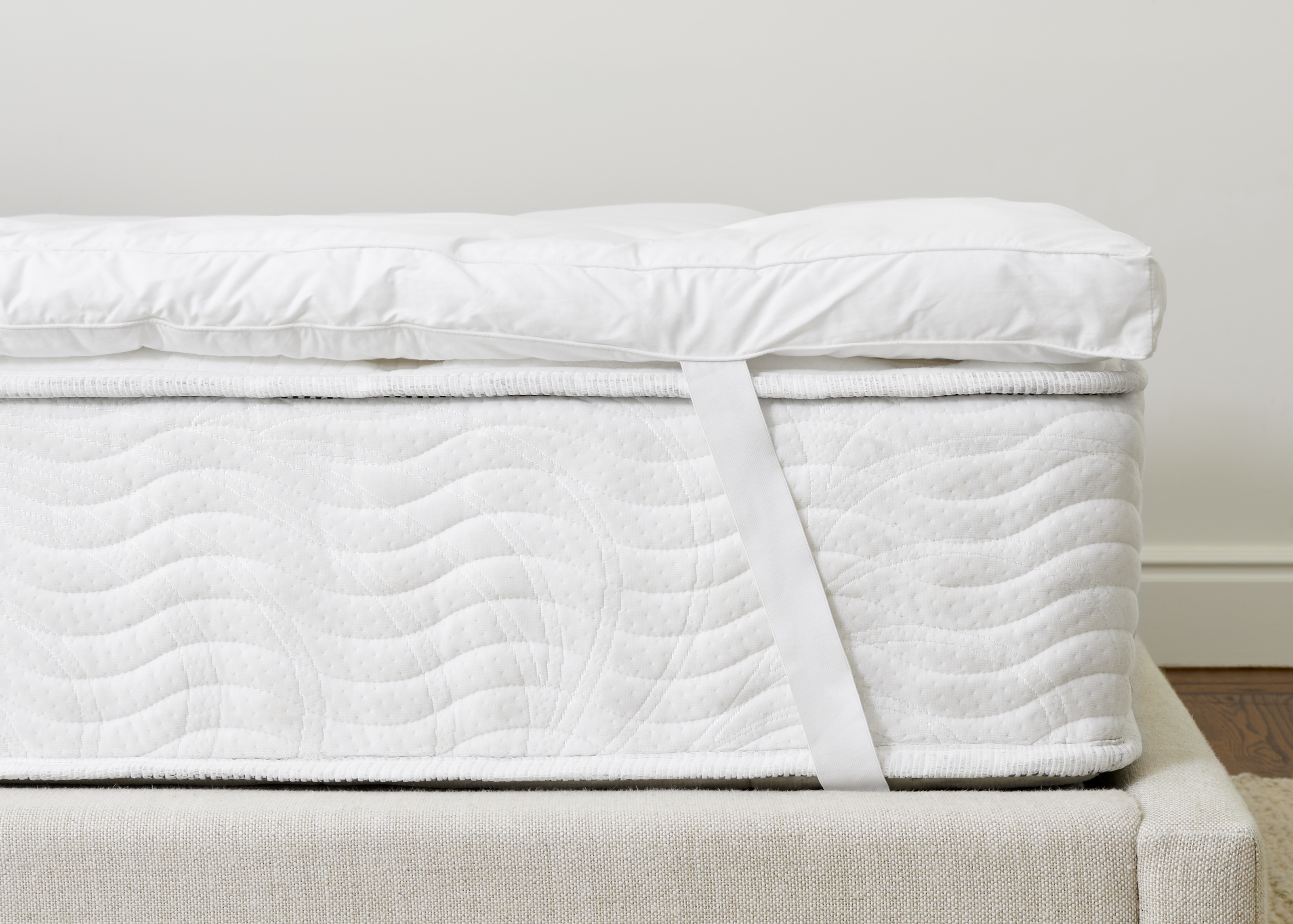 Saatva Down Alternative Featherbed Mattress Topper