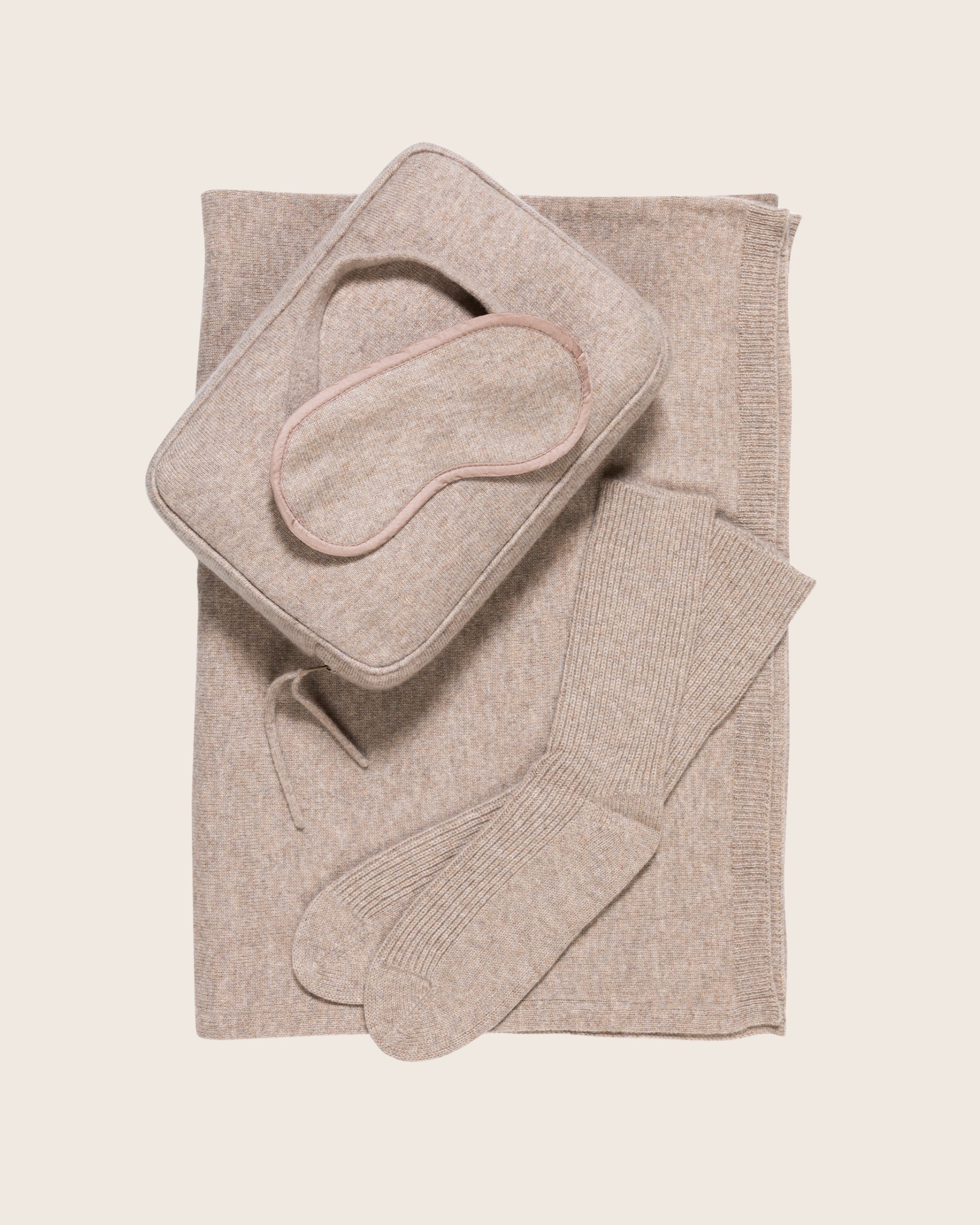 Aviano Travel Set