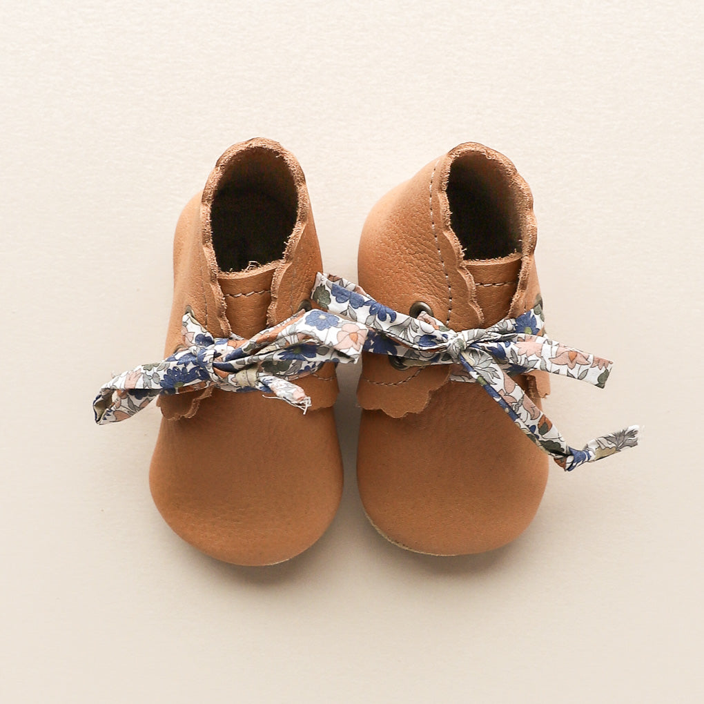 Scalloped Leather Baby Girl Boots in Caramel