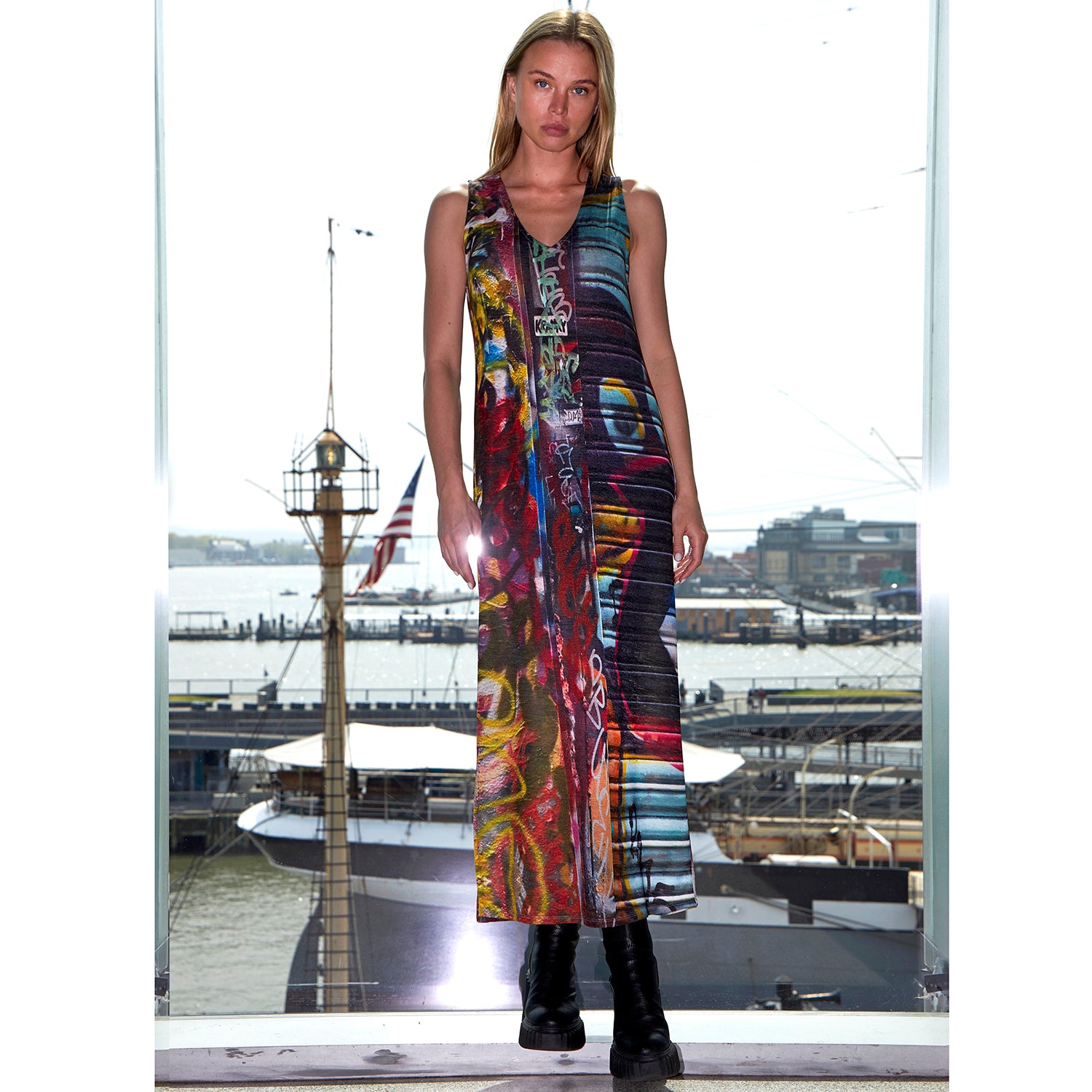 Babs Graffiti Print Loose Kit Stretch Maxi Dress